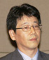 新本 弘 氏