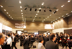 日立メディコグループ3社によるフルモダリティ展示となった会場