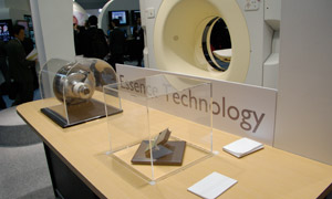 Essence TecnologyのX線管と検出器