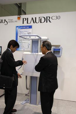 PLAUDR C30
