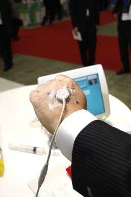造影剤モレ検知サポートシステムLDのセンサー部