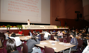 講師を務めた放射線教育フォーラムの緒方氏(名古屋大学)