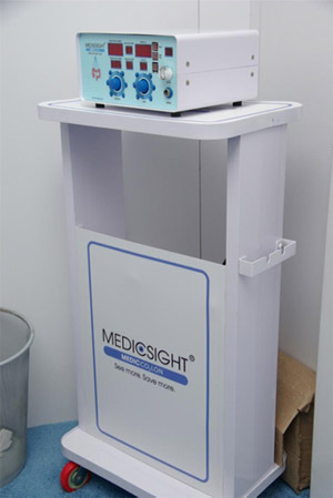 炭酸ガス自動注入器